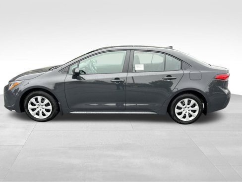 New 2025 Toyota Corolla LE image 2