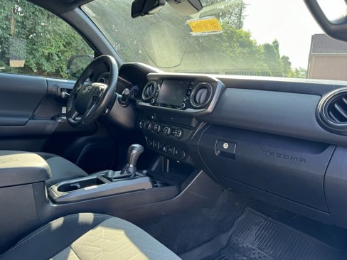 Used 2020 Toyota Tacoma 4x4 Double Cab image 14