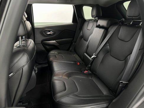 Certified 2022 Jeep Cherokee Latitude Lux image 17