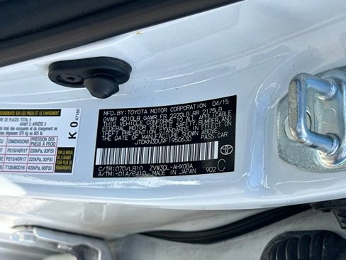 Used 2015 Toyota Prius Four image 20