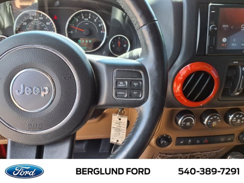 Used 2014 Jeep Wrangler Unlimited Sahara image 22