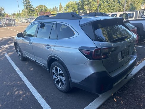 Certified 2022 Subaru Outback Limited image 2
