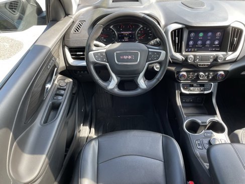 Used 2022 GMC Terrain SLT w/ Infotainment Package II image 23