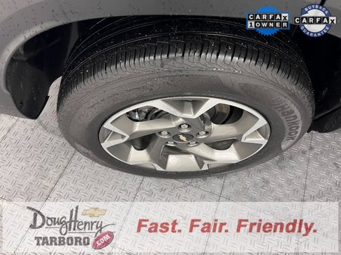 Used 2024 Chevrolet Trax LT w/ Sunroof Package image 16