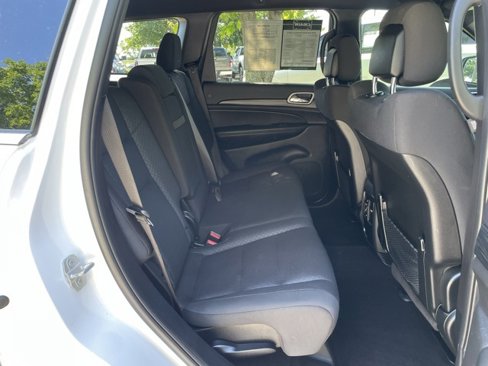 Used 2020 Jeep Grand Cherokee Laredo image 26