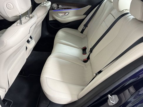 Used 2018 Mercedes-Benz E 300 image 19