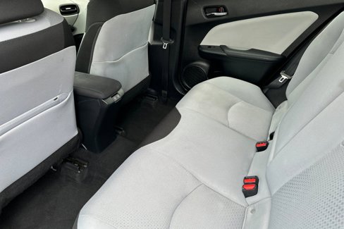 Certified 2022 Toyota Prius LE image 15