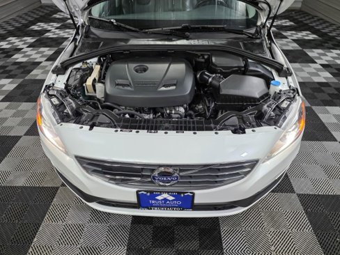 Used 2017 Volvo S60 T5 Inscription Platinum w/ Climate Package image 37