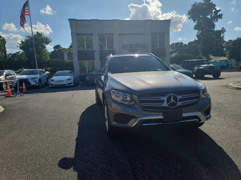 Used 2018 Mercedes-Benz GLC 300 4MATIC image 1