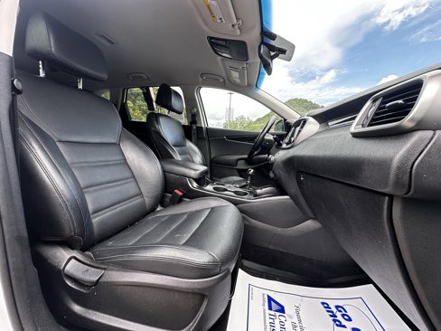Used 2017 Kia Sorento LX w/ LX Convenience Package image 28