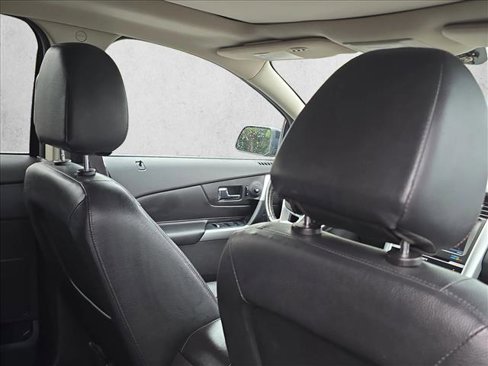 Used 2013 Ford Edge Limited image 21
