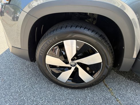 New 2025 Volkswagen Taos S image 27