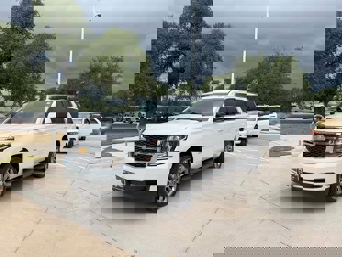 Used 2015 Chevrolet Suburban LS w/ Driver Alert Package image 2