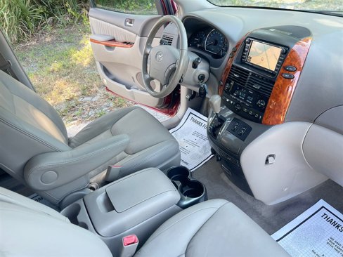 Used 2008 Toyota Sienna XLE Limited image 15