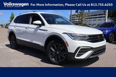 Used 2022 Volkswagen Tiguan SE image 1