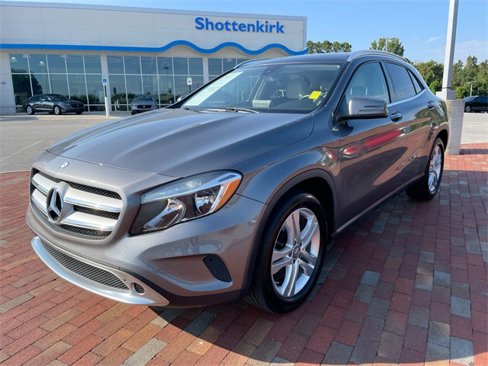 Used 2016 Mercedes-Benz GLA 250 4MATIC image 1