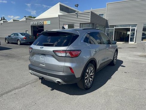 Certified 2022 Ford Escape Titanium image 24
