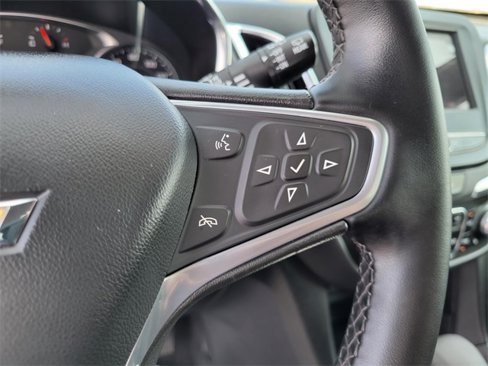 Used 2023 Chevrolet Equinox LT image 29