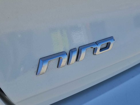 Used 2022 Kia Niro EX image 12