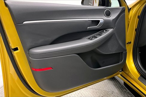 Certified 2020 Hyundai Sonata SEL Plus w/ Preferred Accessory Package image 17