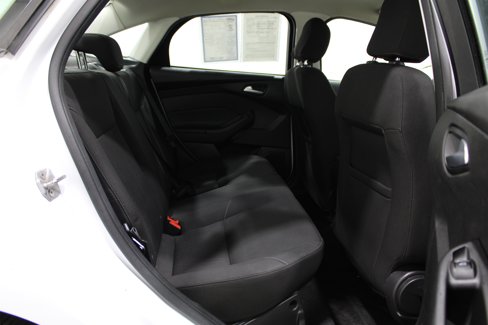 Used 2017 Ford Focus SE image 25