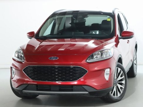 Used 2020 Ford Escape Titanium w/ Titanium Premium Package 2.0 image 3