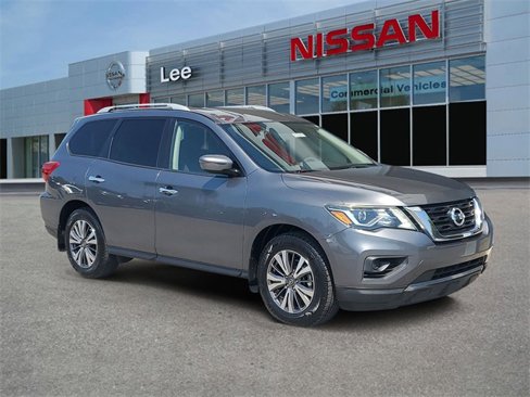 Used 2019 Nissan Pathfinder S image 1