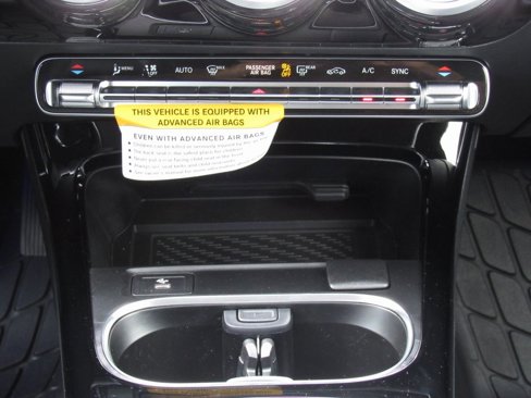 Certified 2025 Mercedes-Benz CLA 250 4MATIC image 31