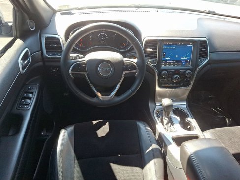 Used 2018 Jeep Grand Cherokee Altitude image 13