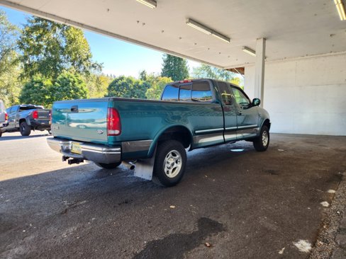 Used 1998 Ford F150 Lariat image 3