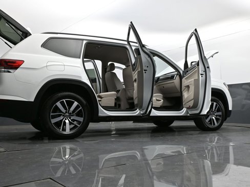 Used 2022 Volkswagen Atlas SE image 35