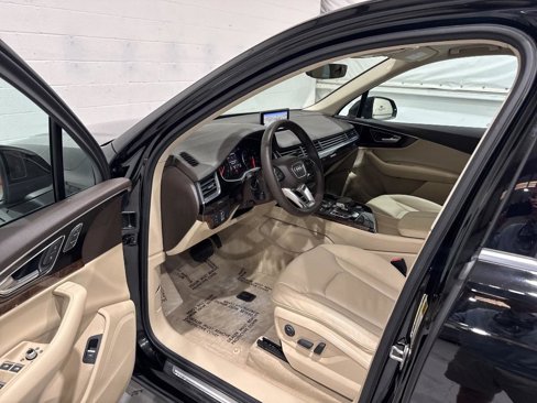 Used 2017 Audi Q7 3.0T Premium Plus image 24