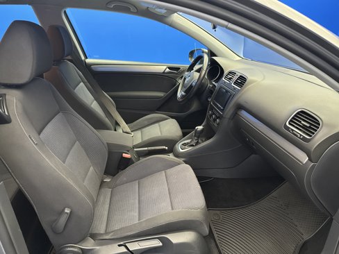 Used 2013 Volkswagen Golf TDI image 19