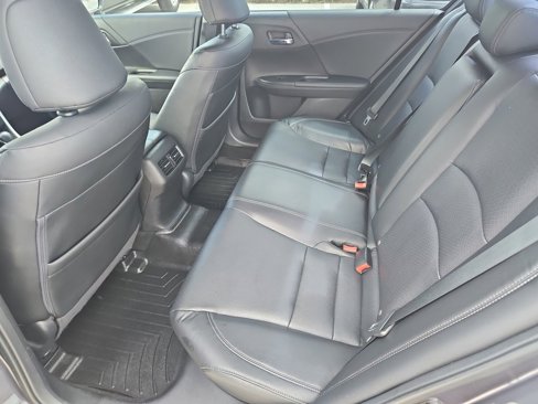 Used 2015 Honda Accord EX-L image 18