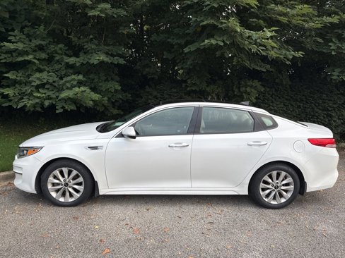 Used 2018 Kia Optima EX w/ Premium Package image 6