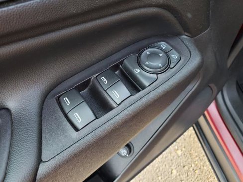 Used 2020 Chevrolet Equinox LT w/ Driver Convenience Package image 7