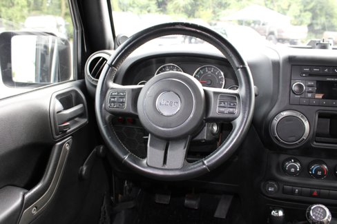 Used 2013 Jeep Wrangler Unlimited Sport w/ Connectivity Group image 13