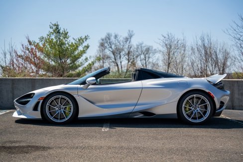 New 2025 McLaren 750S Spider image 29