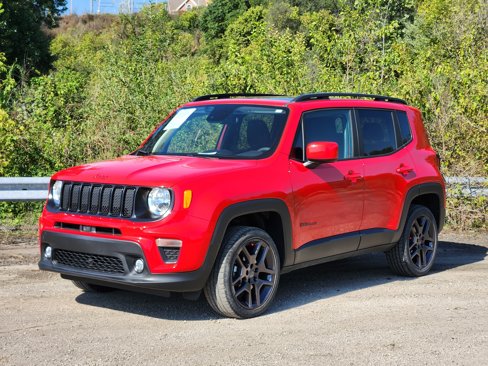 Used 2022 Jeep Renegade Latitude w/ Sun/Sound Group image 17