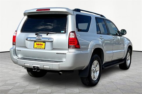 Used 2007 Toyota 4Runner SR5 image 11