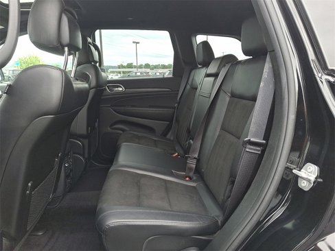 Used 2019 Jeep Grand Cherokee Altitude image 10