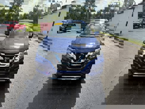 Used 2018 Nissan Rogue S image 9