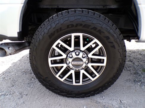 Used 2019 Ford F250 Lariat w/ Lariat Ultimate Package image 12