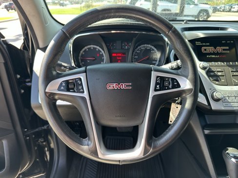 Used 2017 GMC Terrain SLT w/ Open Road Package image 18