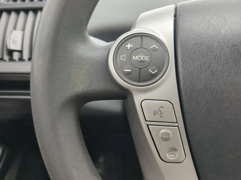 Used 2015 Toyota Prius V Two image 28