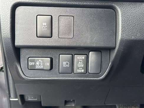 Used 2023 Toyota Tacoma TRD Sport image 19