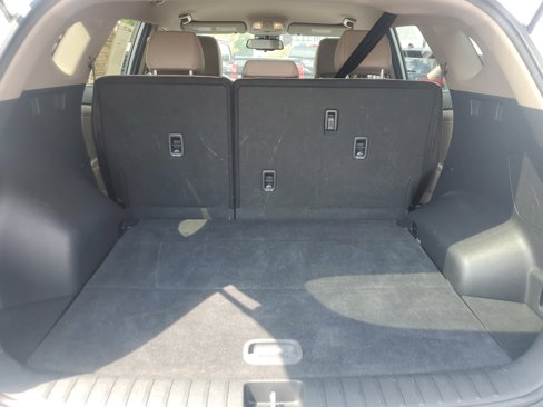 Used 2020 Hyundai Tucson Value w/ Winter Weather Package image 9