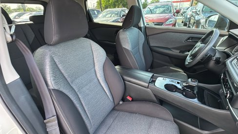 Used 2021 Nissan Rogue S image 36