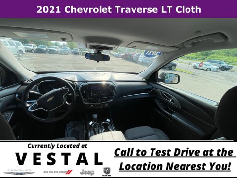 Used 2021 Chevrolet Traverse LT image 15