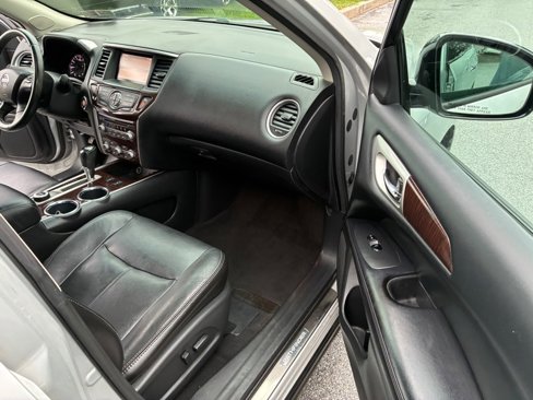 Used 2013 Nissan Pathfinder SL image 20